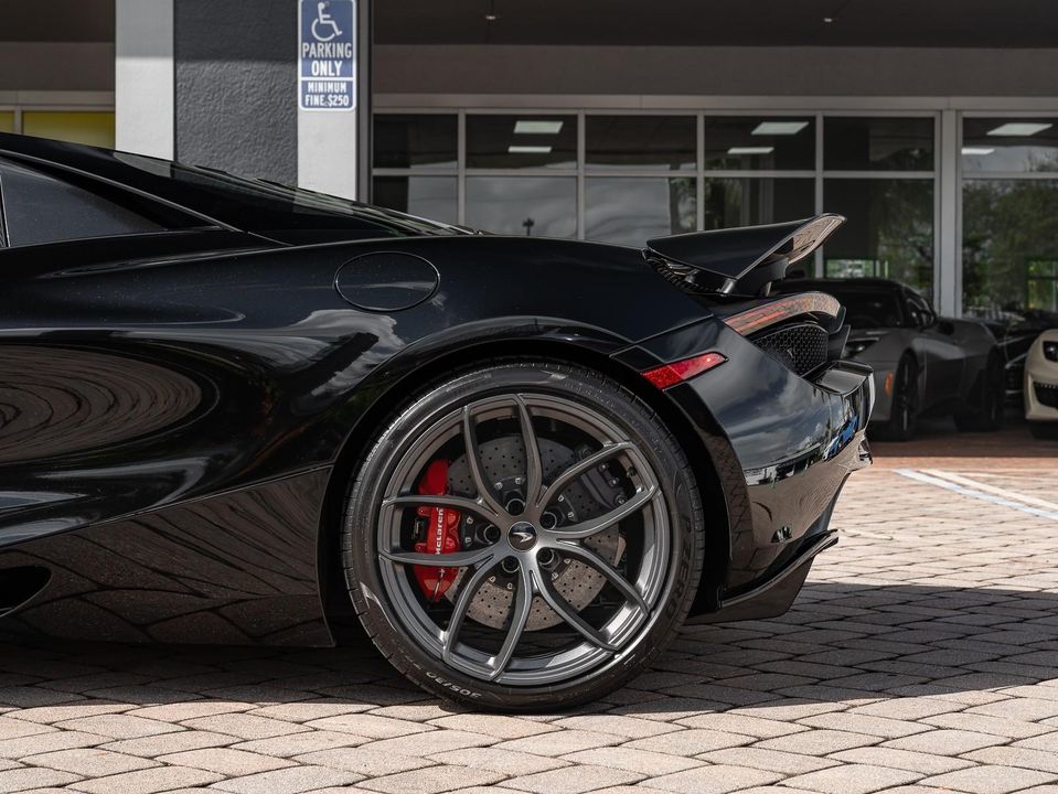 2020 McLaren 720S