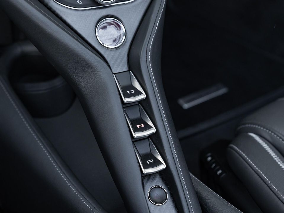2020 McLaren 720S