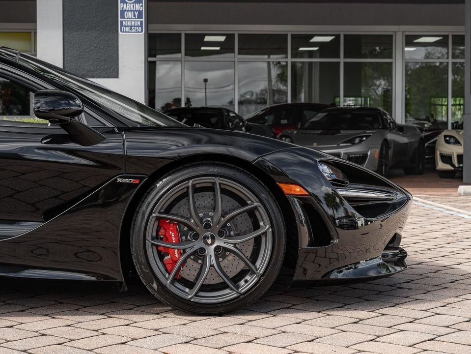 2020 McLaren 720S