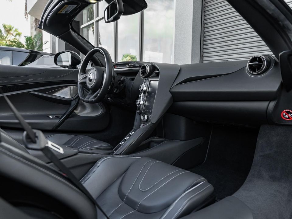 2020 McLaren 720S