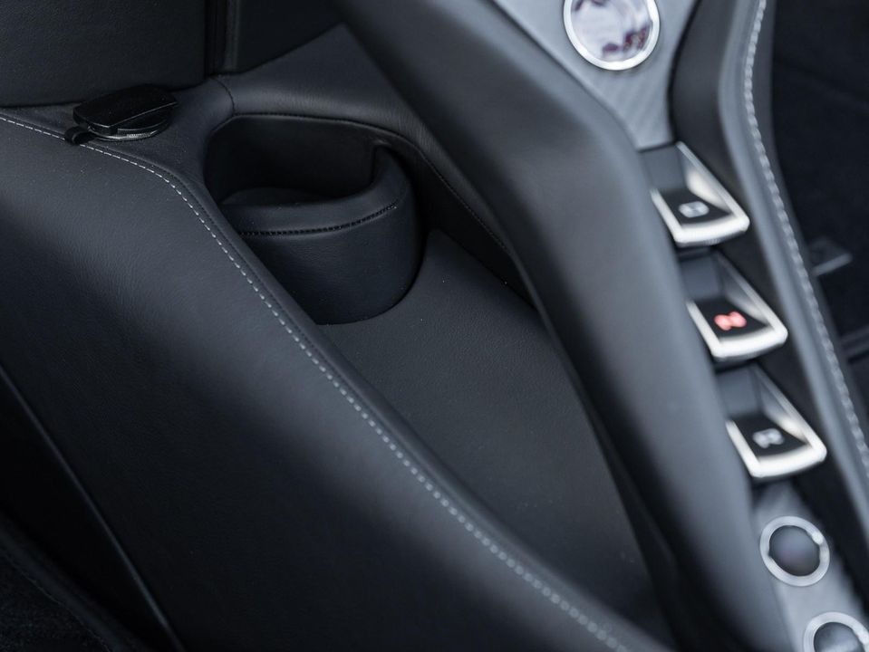 2020 McLaren 720S
