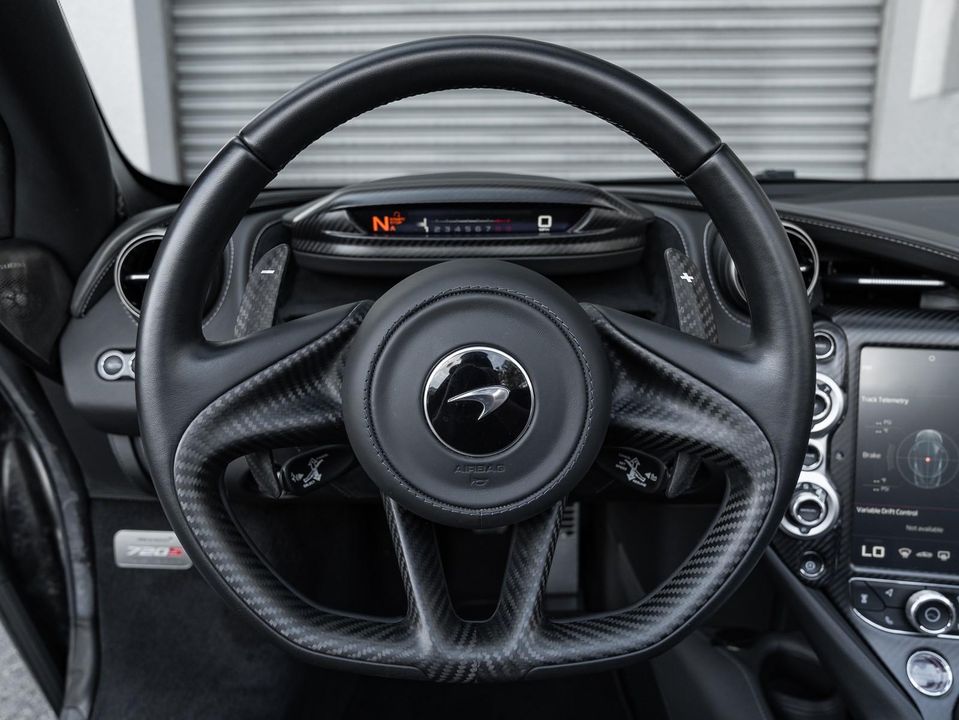 2020 McLaren 720S