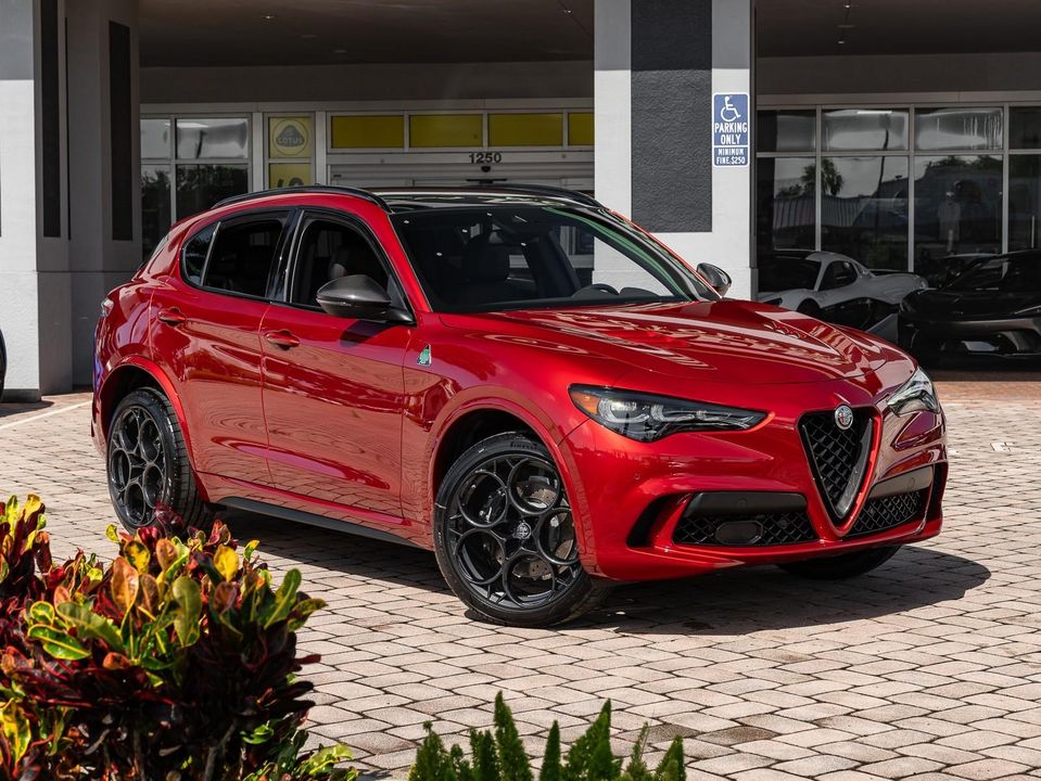 2024 Alfa Romeo Stelvio