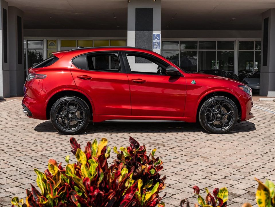 2024 Alfa Romeo Stelvio
