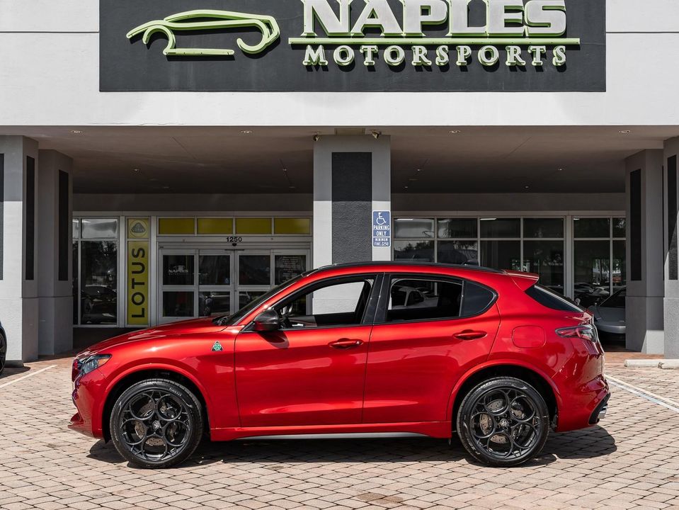2024 Alfa Romeo Stelvio