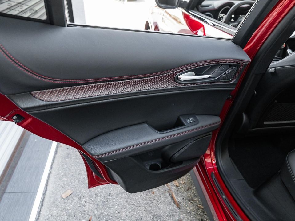 2024 Alfa Romeo Stelvio