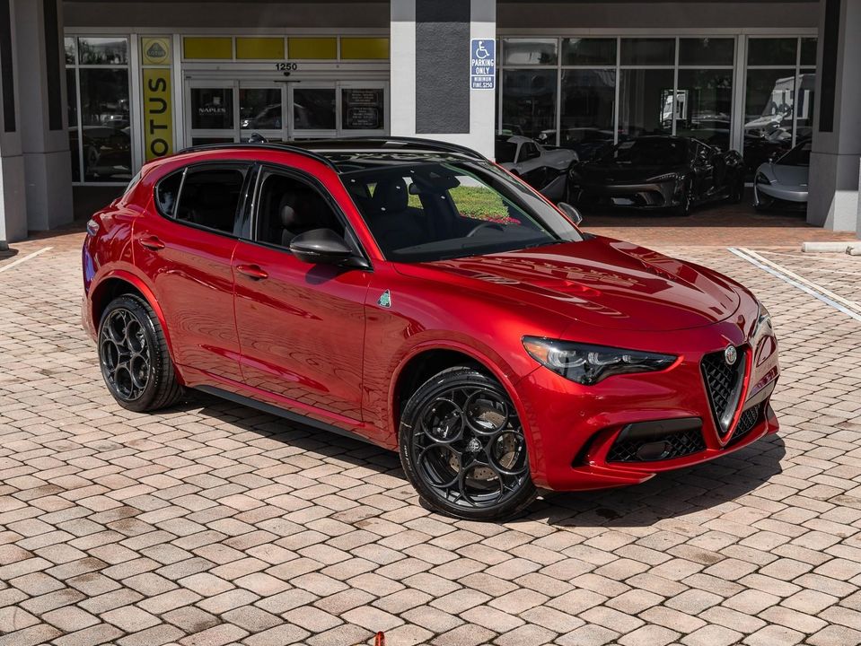 2024 Alfa Romeo Stelvio