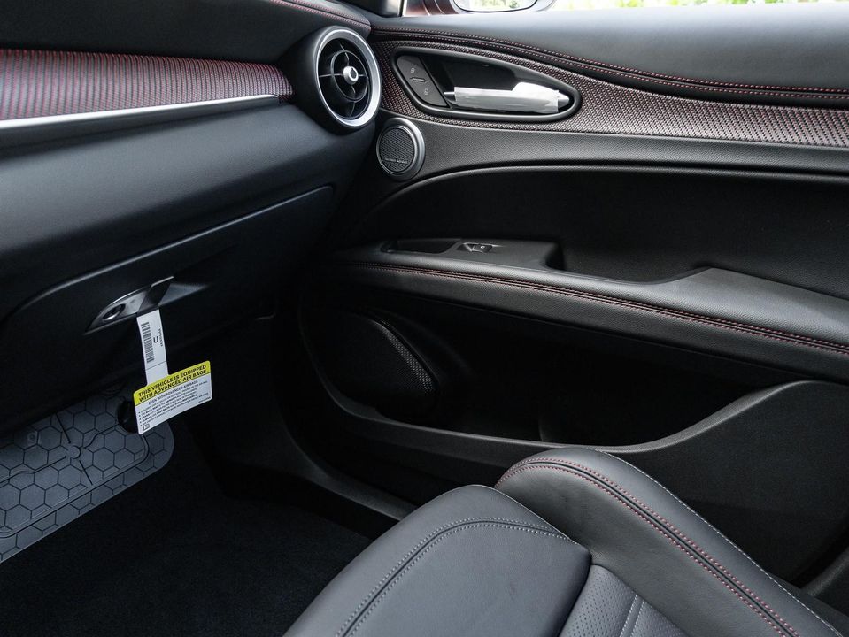 2024 Alfa Romeo Stelvio