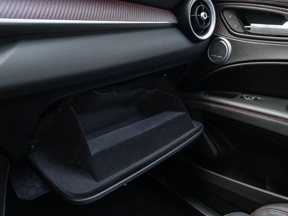 2024 Alfa Romeo Stelvio