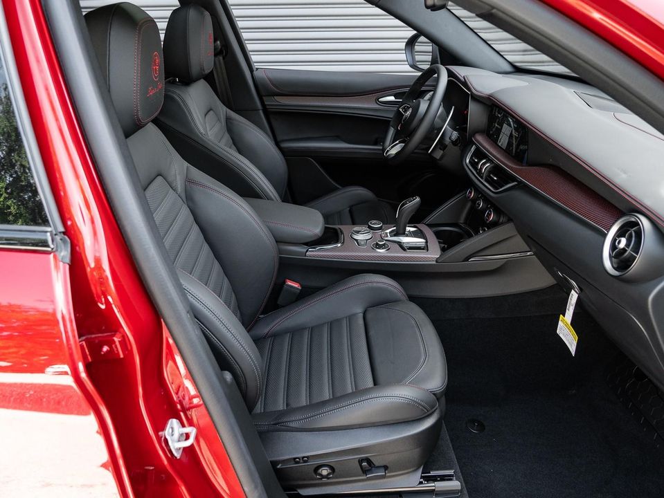 2024 Alfa Romeo Stelvio