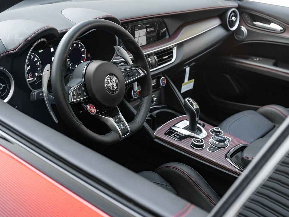 2024 Alfa Romeo Stelvio