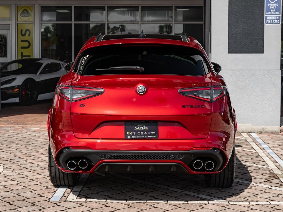 2024 Alfa Romeo Stelvio