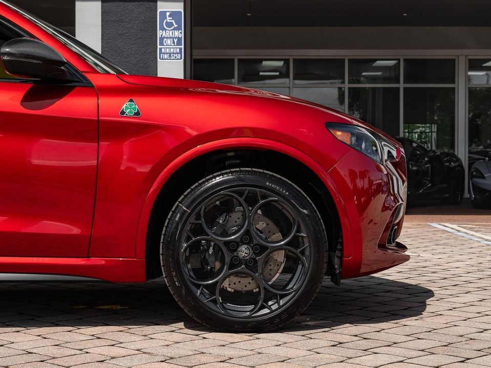 2024 Alfa Romeo Stelvio