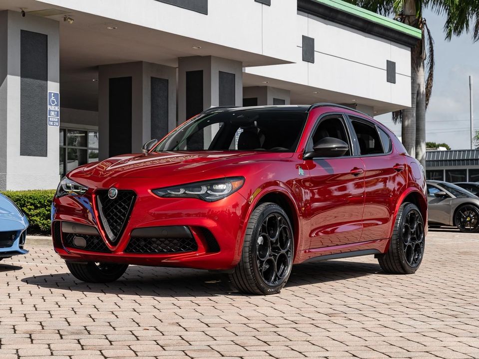 2024 Alfa Romeo Stelvio