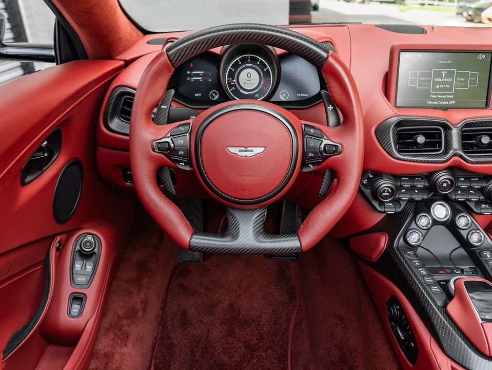 2021 Aston Martin Vantage