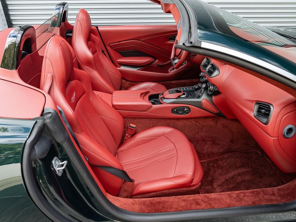 2021 Aston Martin Vantage