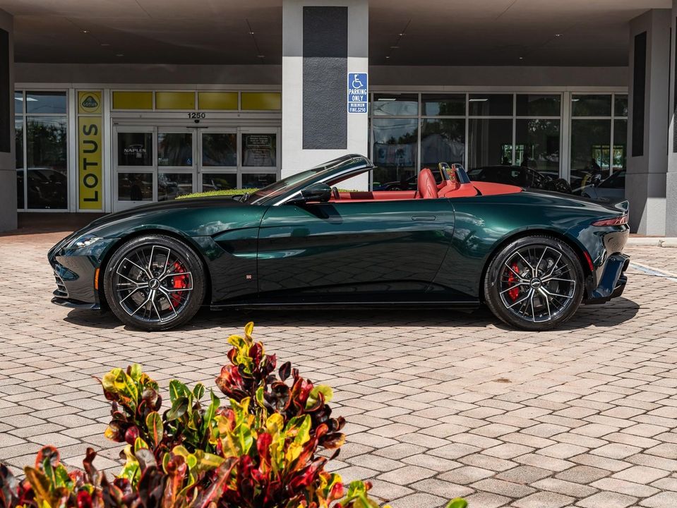 2021 Aston Martin Vantage