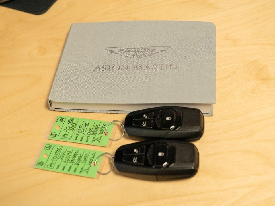 2021 Aston Martin Vantage