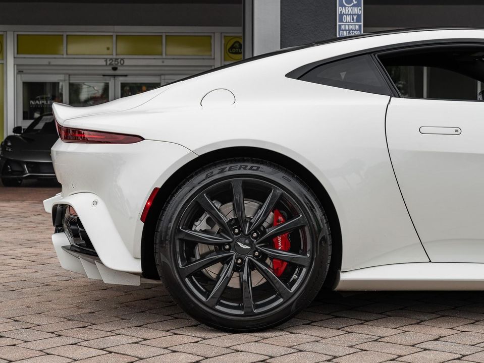 2019 Aston Martin Vantage