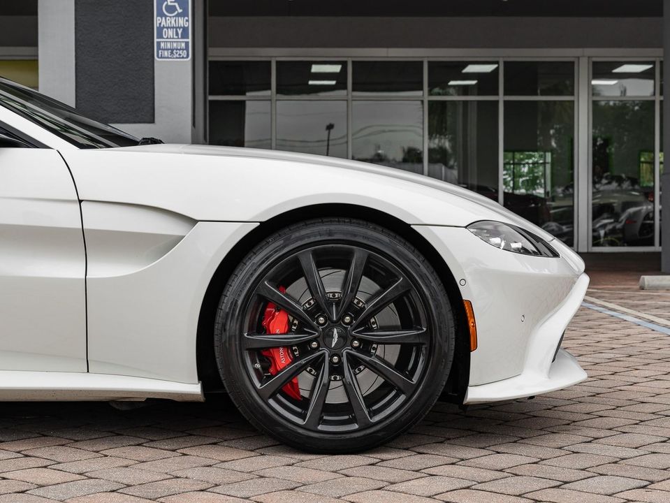 2019 Aston Martin Vantage