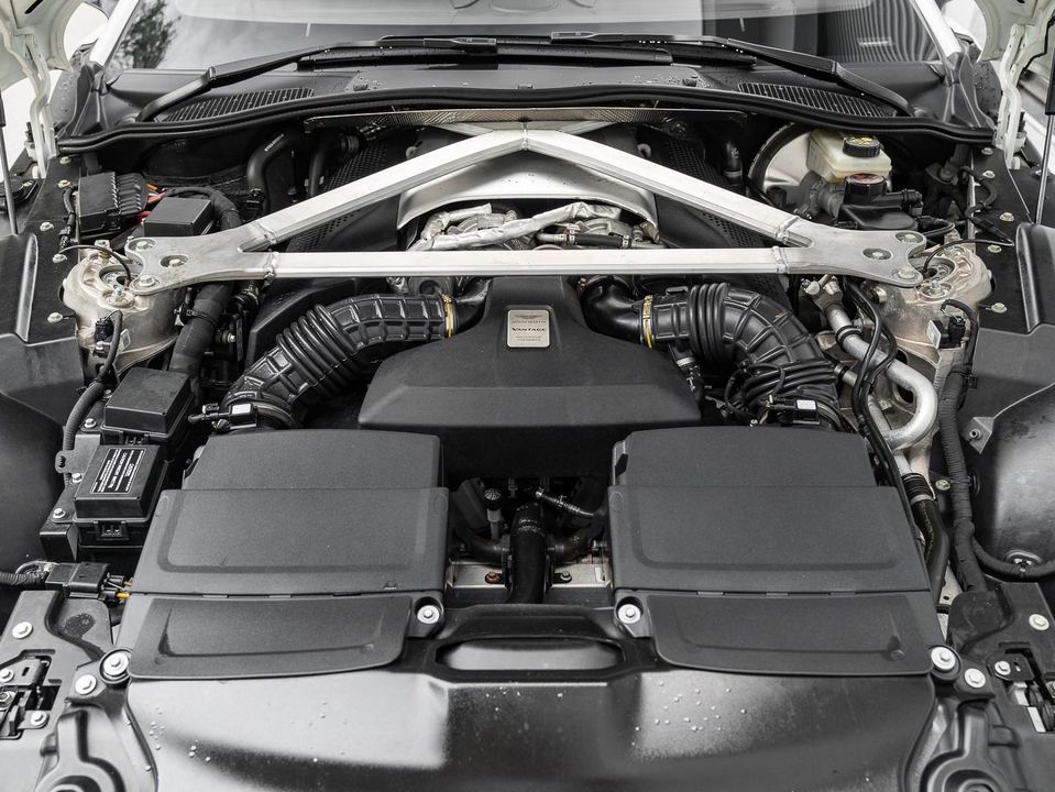 2019 Aston Martin Vantage