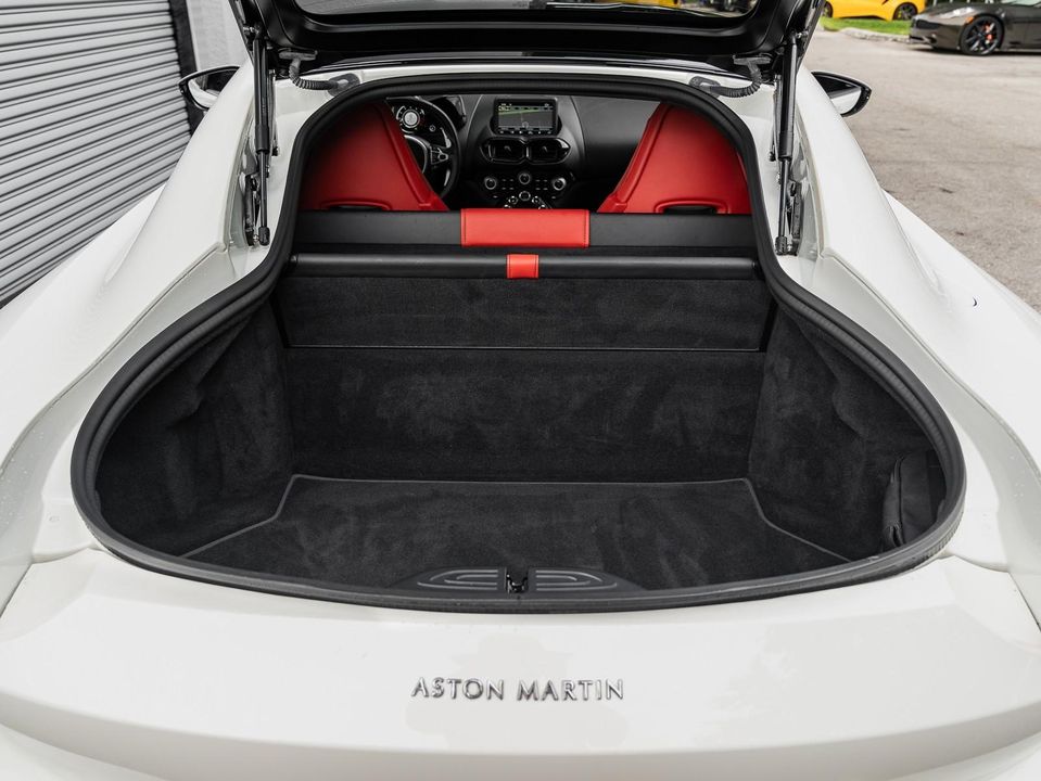 2019 Aston Martin Vantage