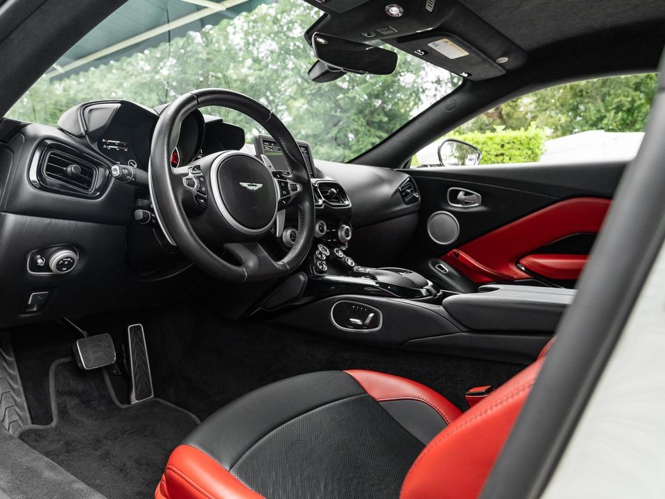 2019 Aston Martin Vantage