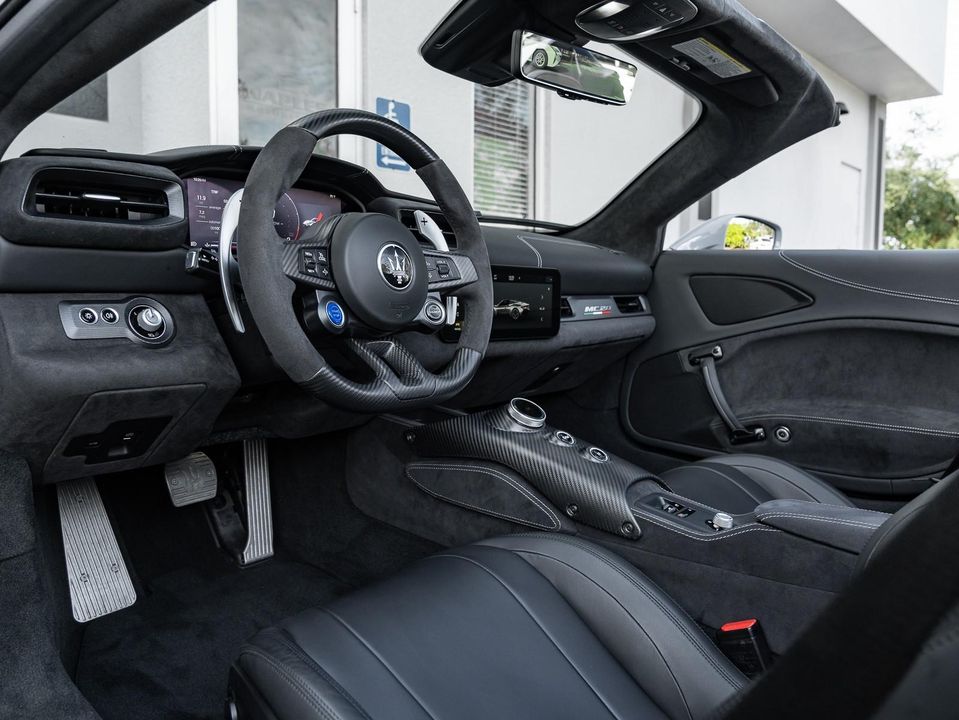 2023 Maserati MC20