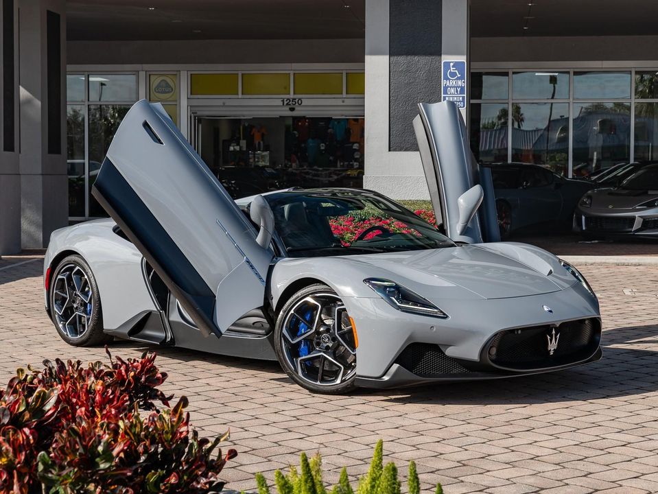 2023 Maserati MC20