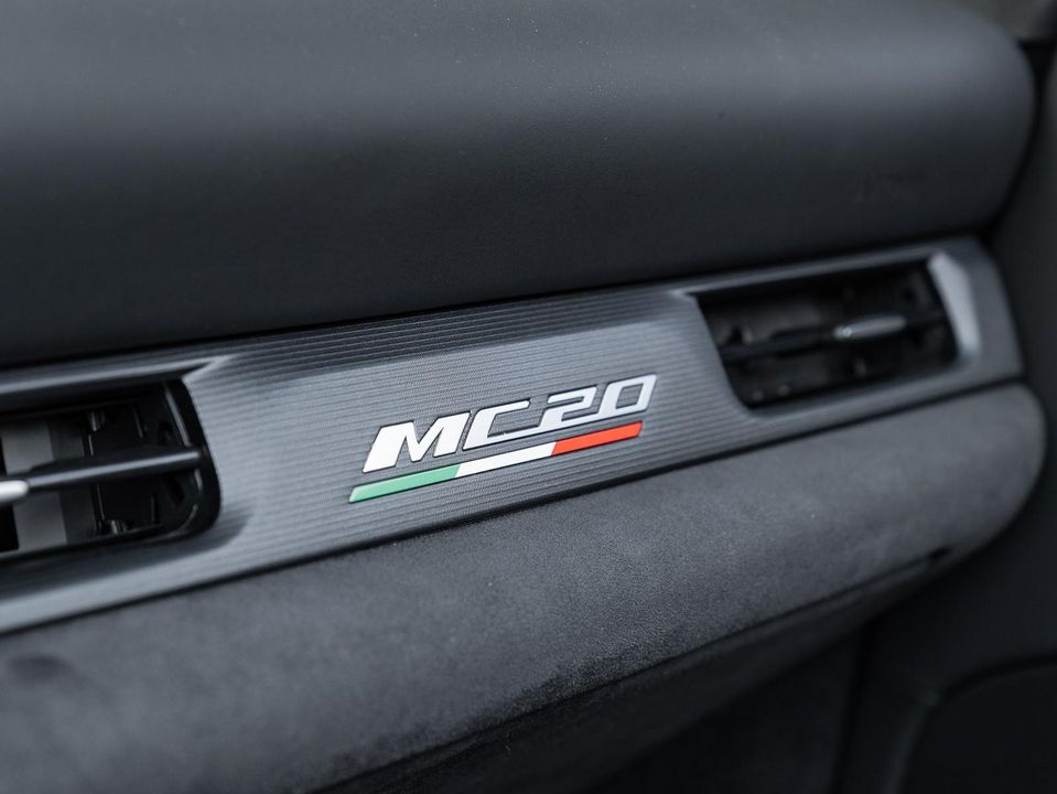 2023 Maserati MC20
