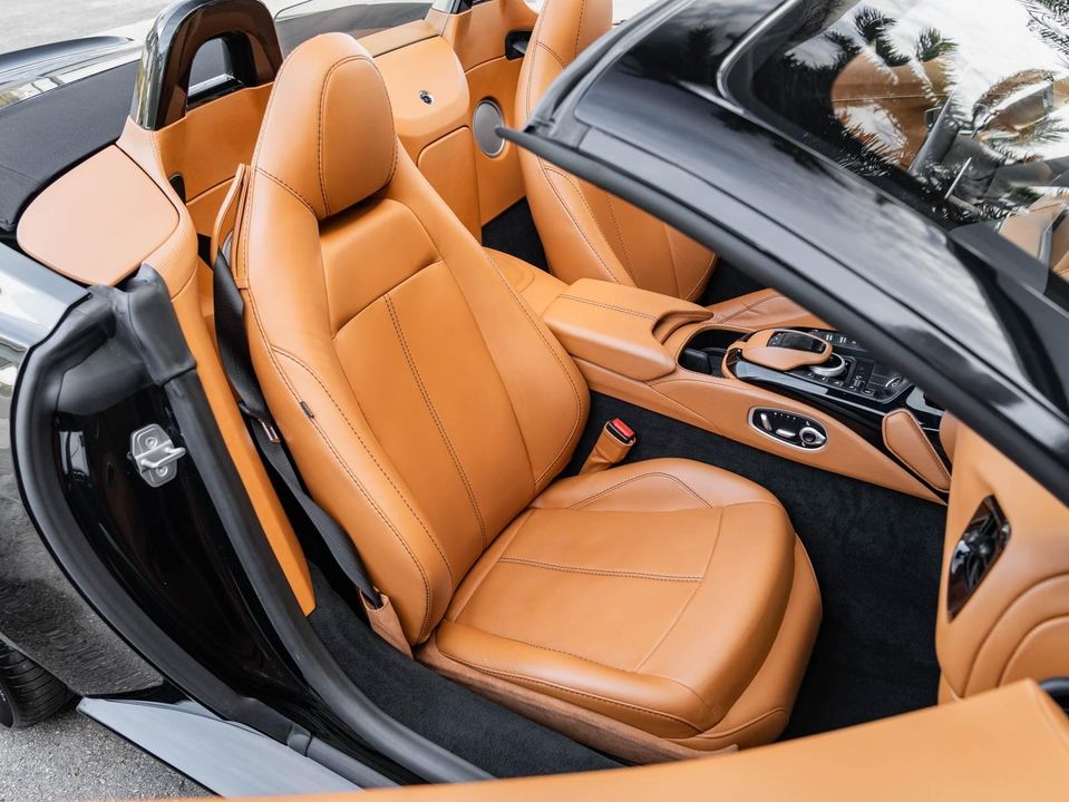 2021 Aston Martin Vantage
