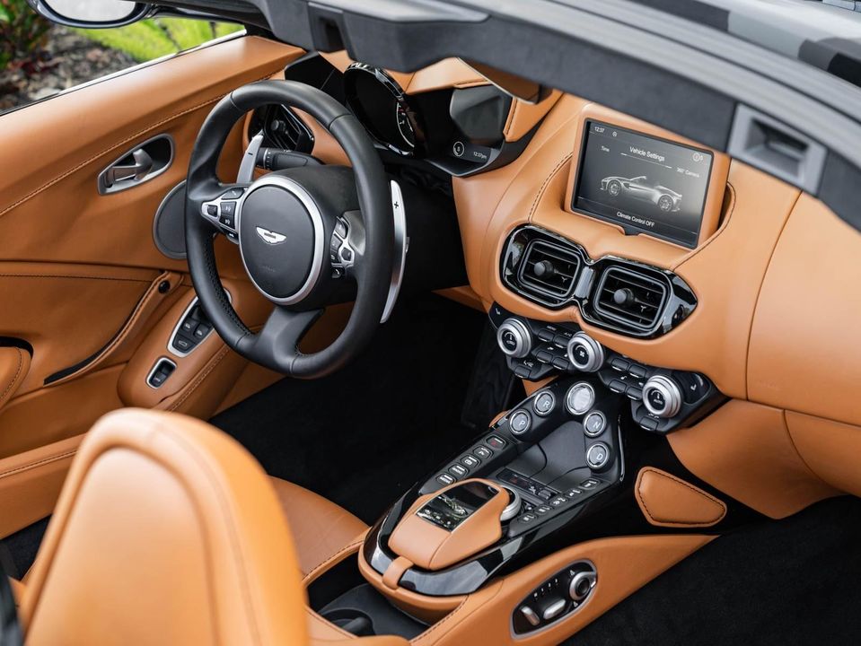2021 Aston Martin Vantage