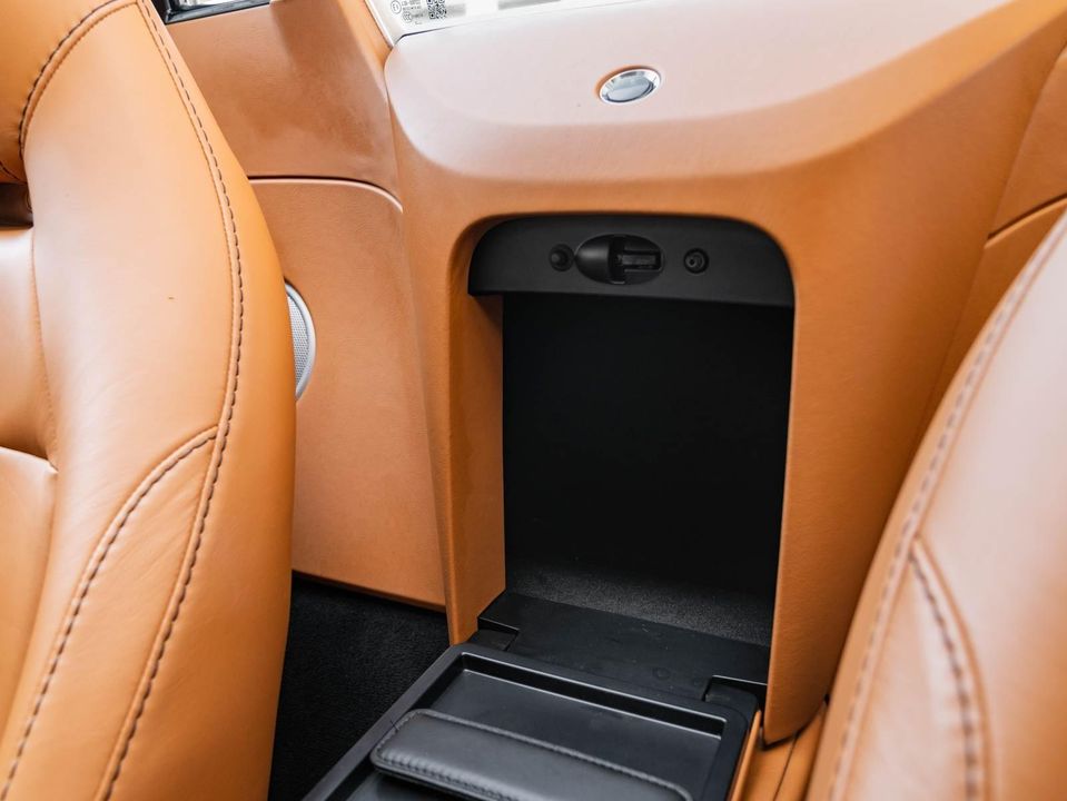 2021 Aston Martin Vantage