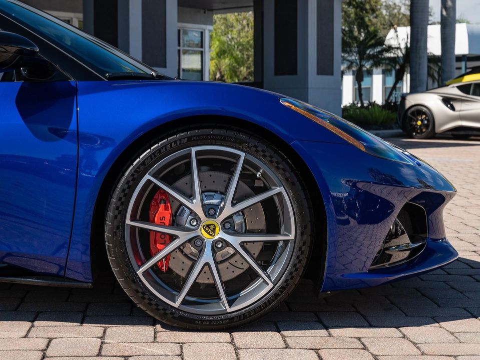 2024 Lotus Emira