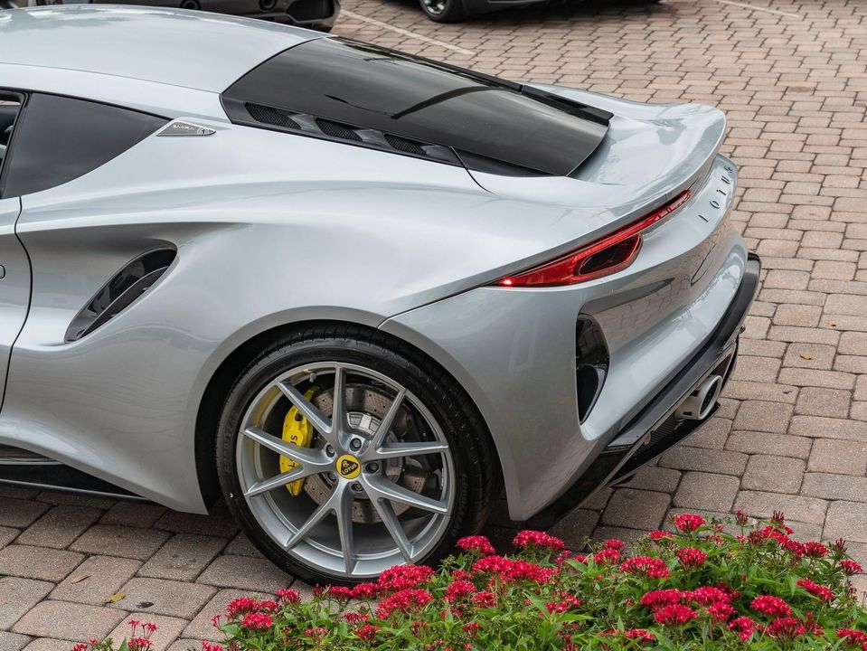 2024 Lotus Emira