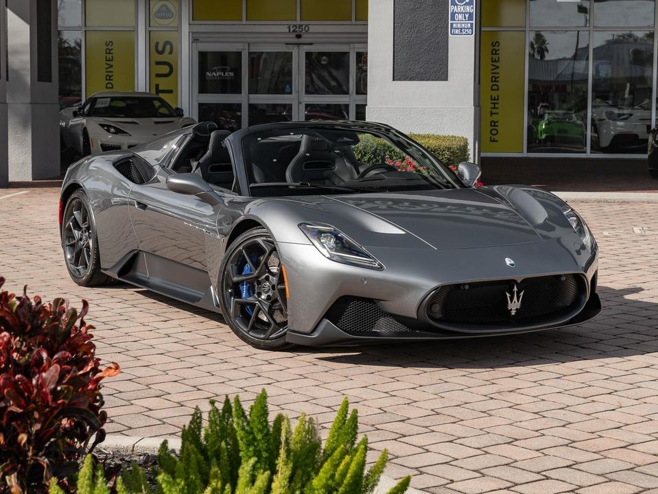 2023 Maserati MC20