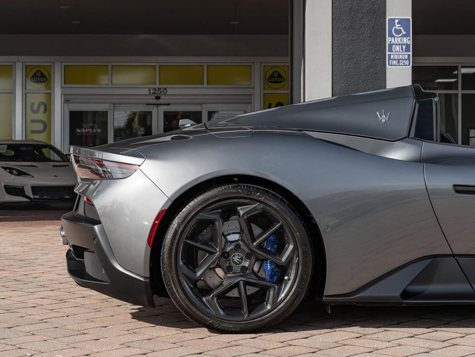 2023 Maserati MC20