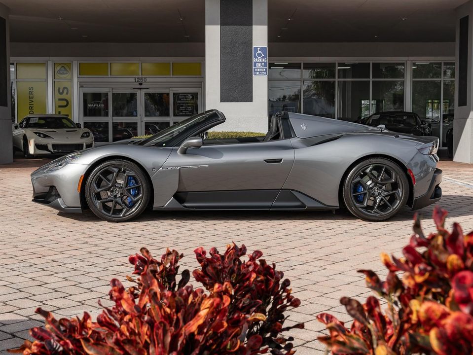 2023 Maserati MC20