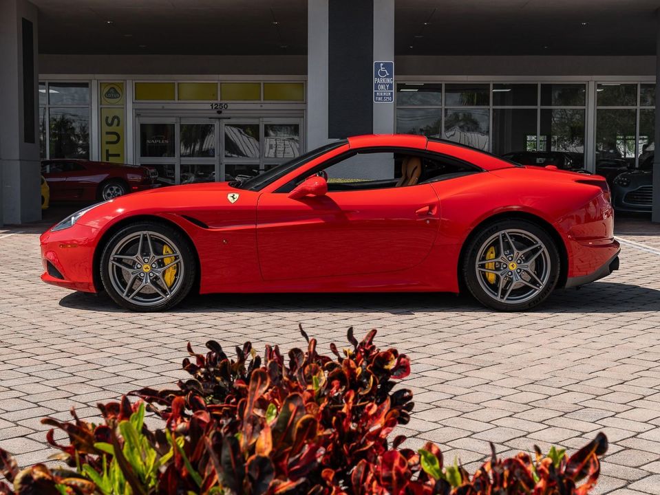 2017 Ferrari California T