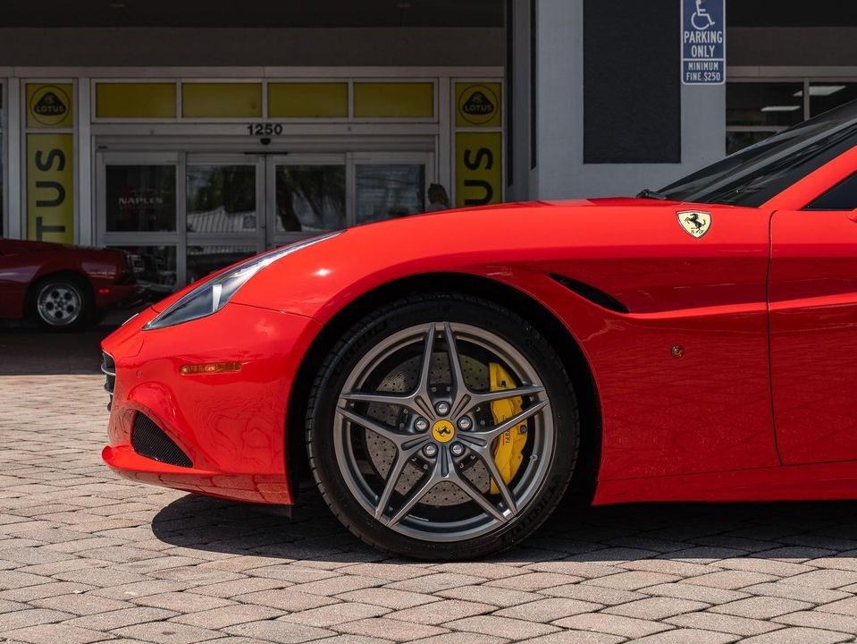 2017 Ferrari California T