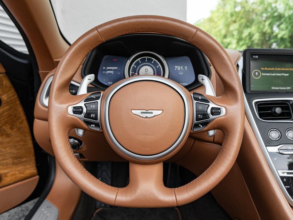 2019 Aston Martin DB11