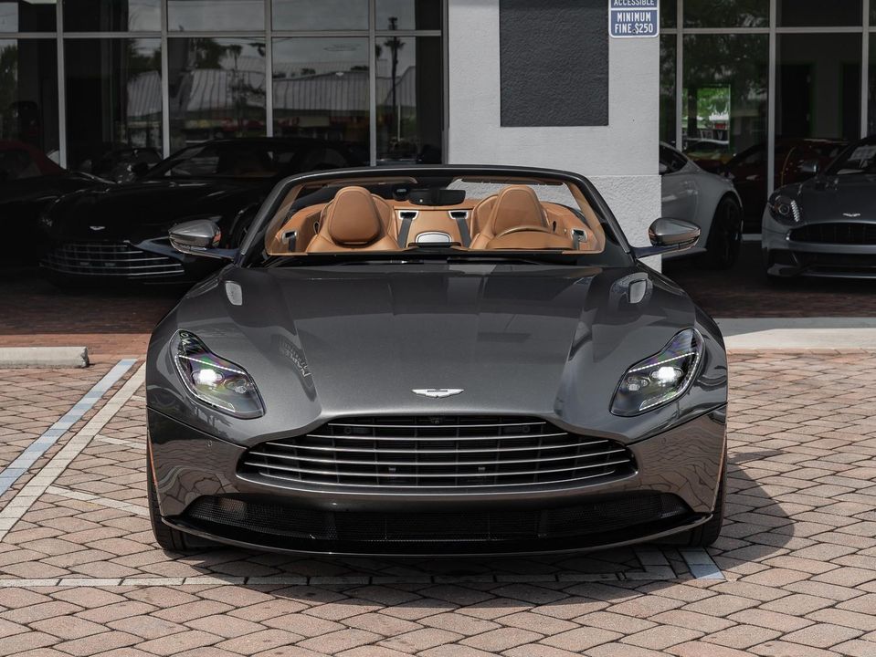 2019 Aston Martin DB11