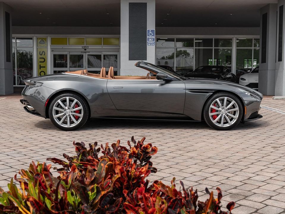 2019 Aston Martin DB11