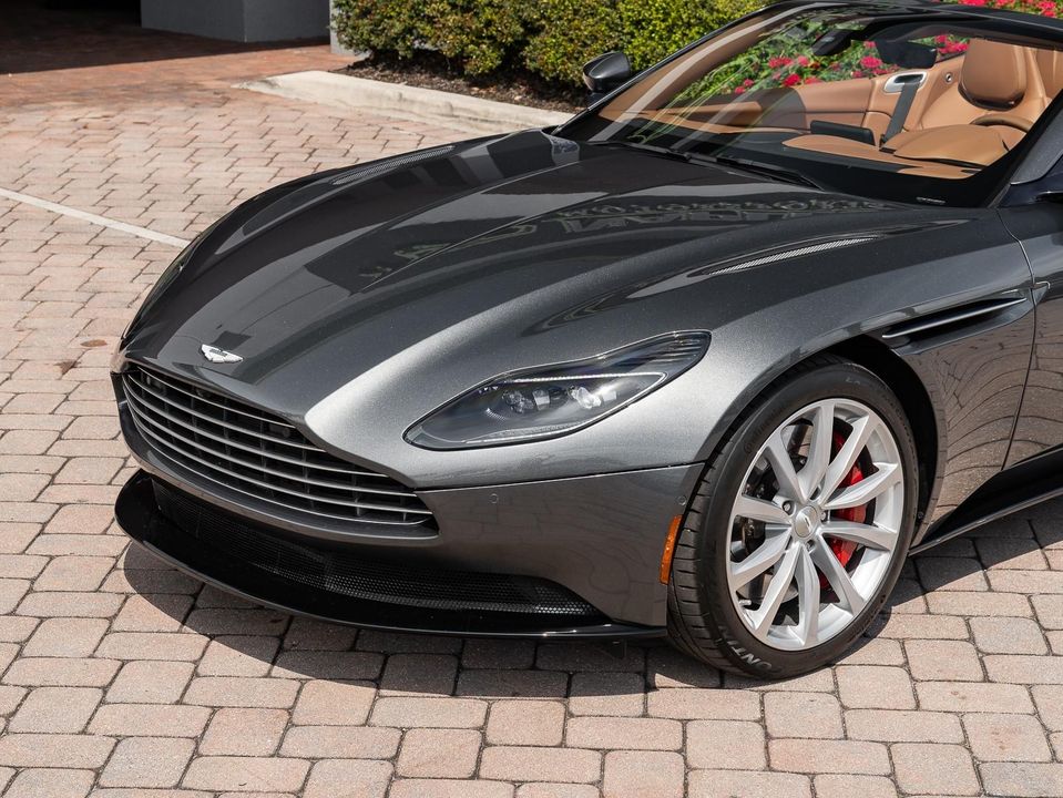 2019 Aston Martin DB11