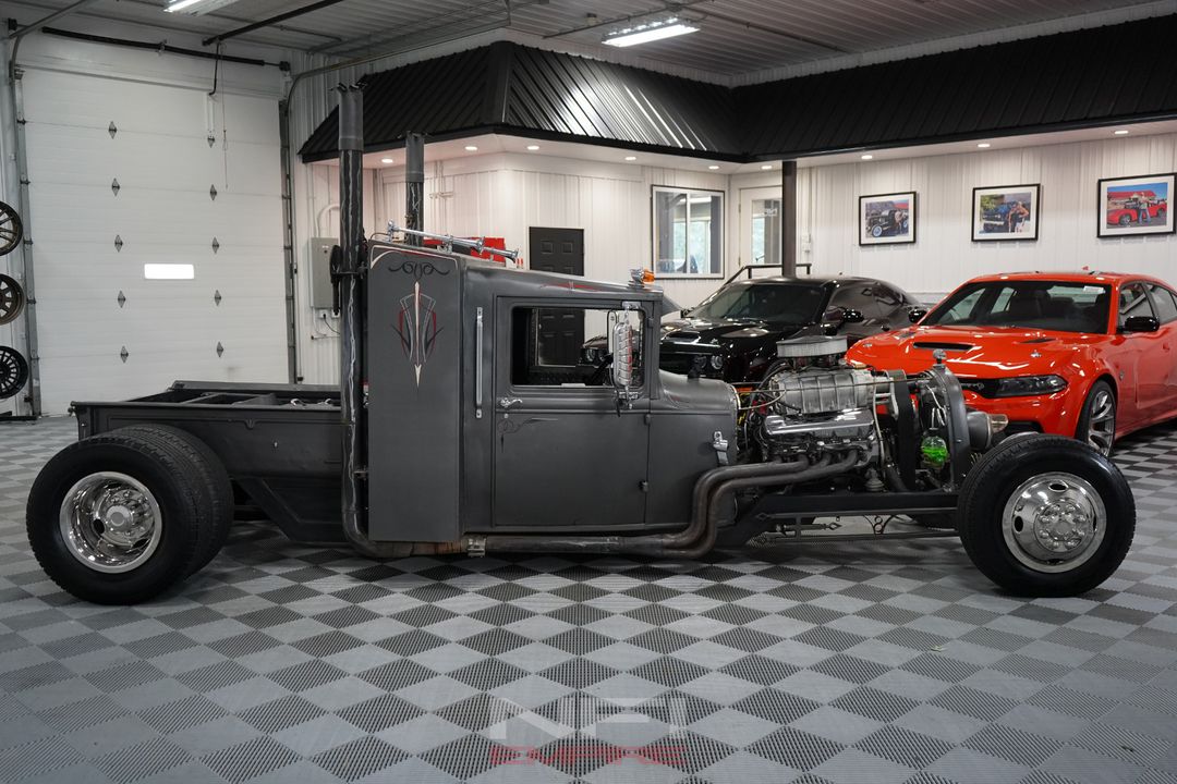 1928 FORD MODEL A CUSTOM SEMI