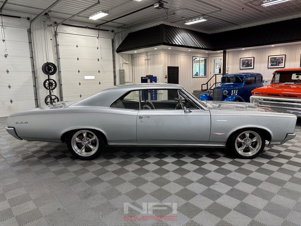 1966 PONTIAC GTO
