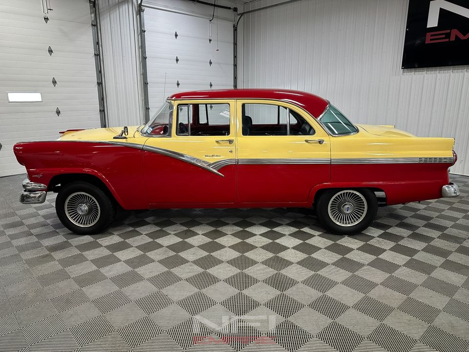 1956 Ford Fairlane