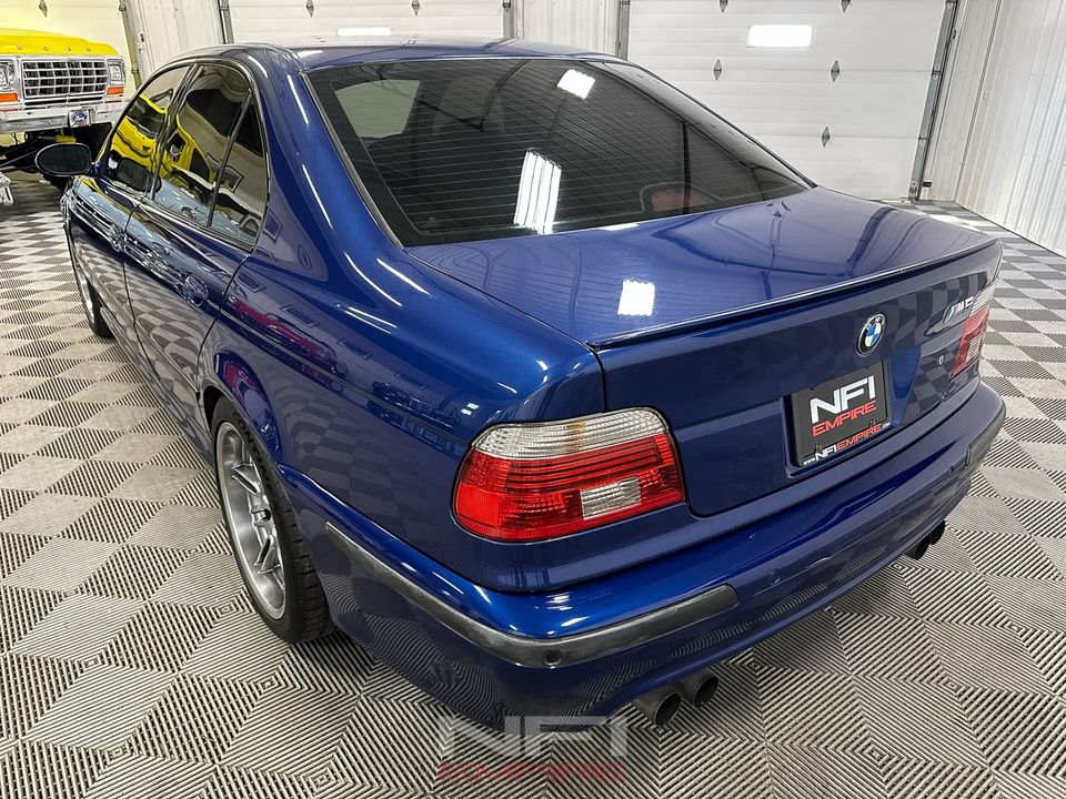 2002 BMW M5