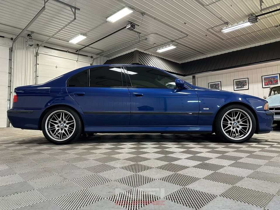 2002 BMW M5