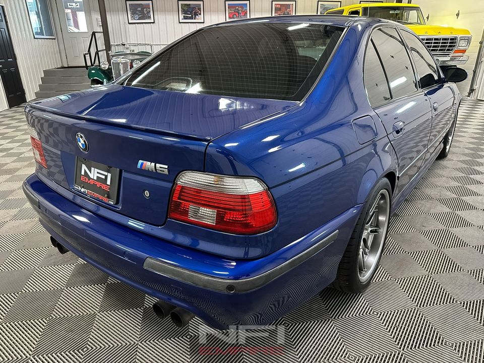 2002 BMW M5